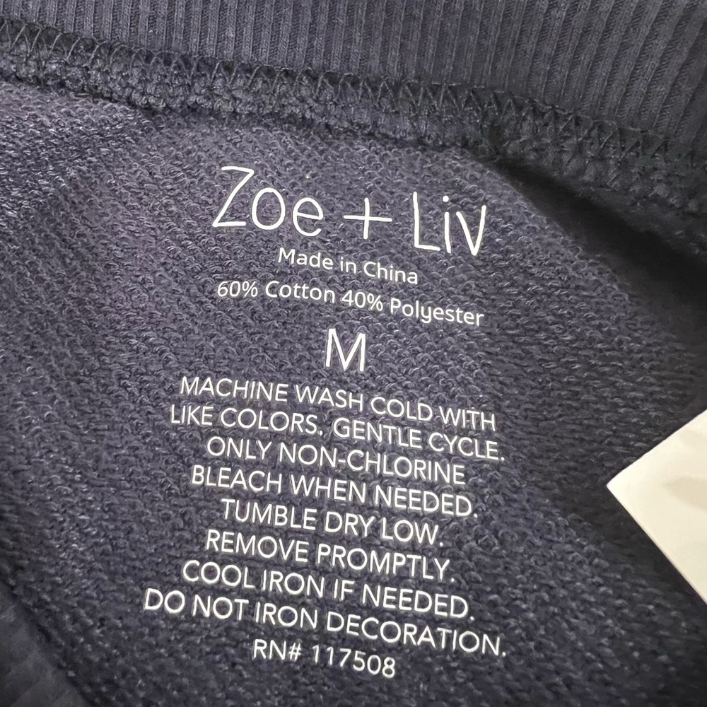 Zoe + Liv Women’s Graphic Sweatshirt Size Large Juniors - Picture 5 of 6